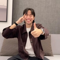 Bukan Menyerah, Ini Cara Vidi Aldiano Berdamai dengan Kanker