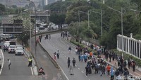 Presiden Partai Buruh sekaligus Presiden Konfederasi Serikat Pekerja Indonesia (KSPI), Said Iqbal, mengatakan demo buruh 28 Agustus ini diberi nama Hostum atau akronim dari Hapus Outsourcing, Tolak Upah Murah.