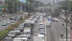Ada Demo Buruh, Jalan Gatsu Depan DPR Ditutup