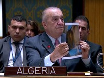 Video: Aljazair Unjuk Foto Anak-anak Gaza Malnutrisi, Israel Bantah