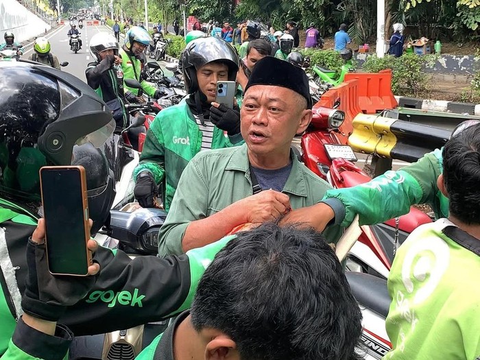 Bang Madun Bang Madun ikut demo di DPR RI, Kamis (28/8/2025).