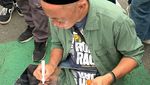 Bang Madun Gabung Lagi dengan Pendemo di Depan Gedung DPR RI