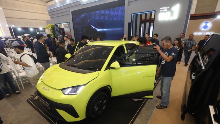 BYD Atto 1 resmi diperkenalkan di Surabaya, Jawa Timur