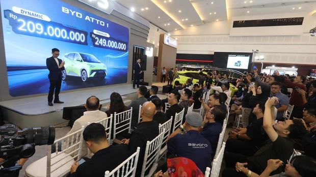 BYD Atto 1 resmi diperkenalkan di Surabaya, Jawa Timur