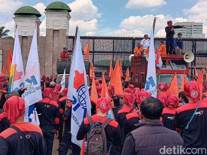 Demo Buruh di DPR