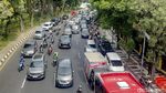 Arus Lalu Lintas Tersendat Imbas Demo Buruh di Surabaya