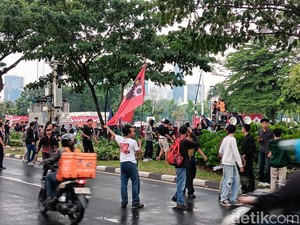 Aksi Demo Berakhir Ricuh, Tak Terima Tunjangan Anggota DPR Rp 50 Juta/Bulan