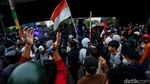 Detik-detik Bentrokan Pecah di Underpass Slipi