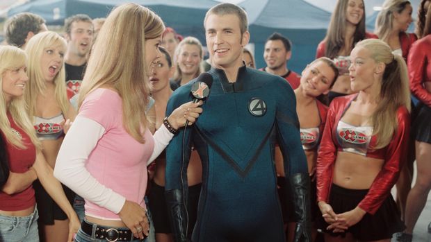 Cuplikan adegan dalam film Fantastic Four (2005).