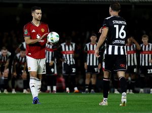 MU Selalu Memble Lawan Grimsby