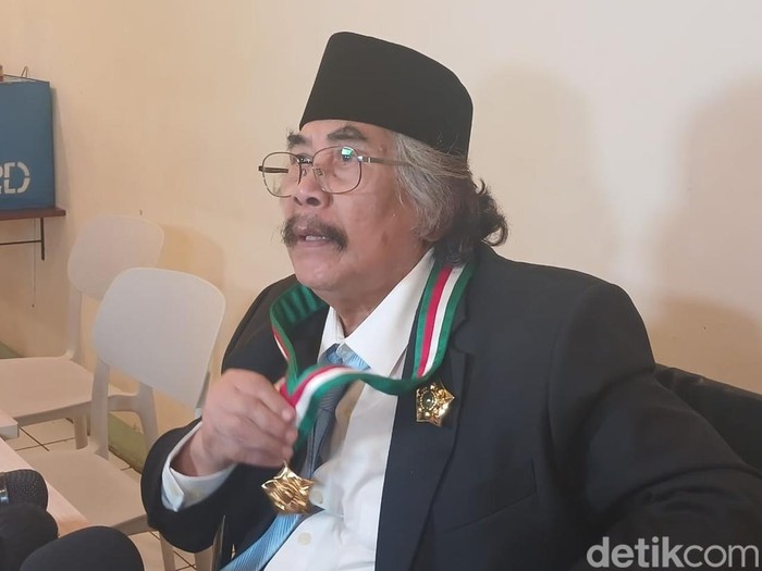 Jaja Miharja Jaja Miharja menceritakan soal Bintang Budaya Parama Dharma di kawasan Tebet, Jakarta Selatan, Rabu (27/8/2025).