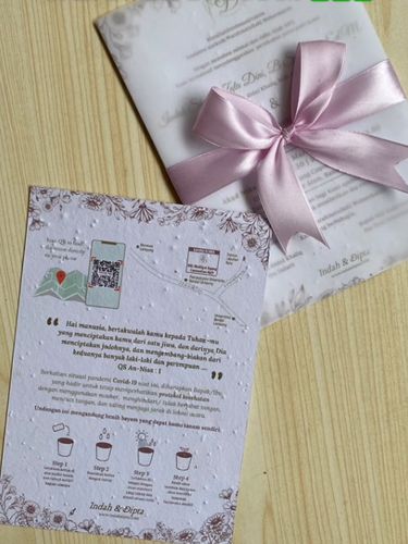 Kartu undangan pernikahan bisa menjadi bibir sayuran, ramah lingkungan dan bisa menjadi inspirasi bagi pasangan calon pengantin.