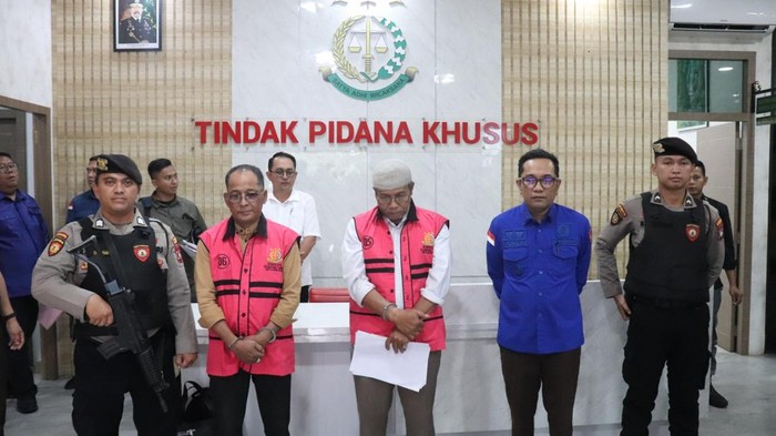 Kejati Kepri tetapkan 3 orang sebagai tersangka korupsi pengaturan kuota rokok di Karimun.(Foto: Dok Kajati Kepri)