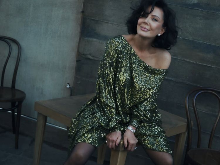 Potret Perubahan Mengejutkan Kris Jenner Setelah Operasi Plastik Rp 1,6 Miliar