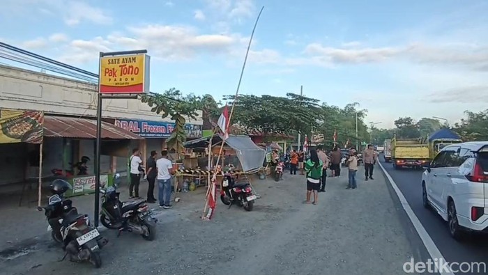 Lokasi pembunuhan di depan angkringan Pasar Ngawi