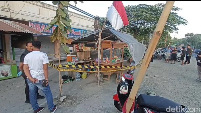 Lokasi pembunuhan di depan angkringan Pasar Ngawi