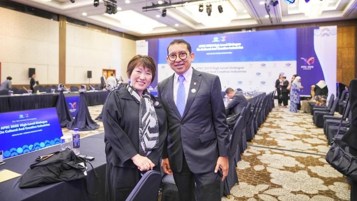 Menbud Fadli Zon