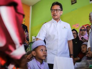Menkes Bicara Kemungkinan Kasus Keracunan MBG Jadi KLB Nasional