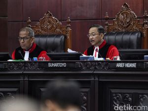 MK Tak Terima Gugatan soal Standar Pendidikan Anggota Polri