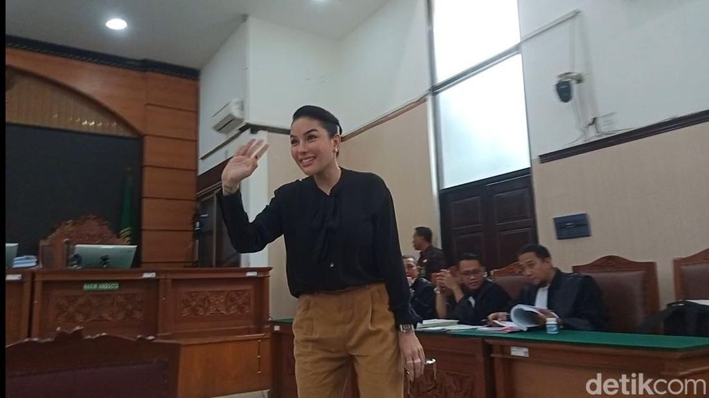 Kata Nikita Mirzani Emosi sampai Nangis Dengar Saksi Ahli di Sidang