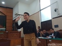 Kata Nikita Mirzani Emosi sampai Nangis Dengar Saksi Ahli di Sidang