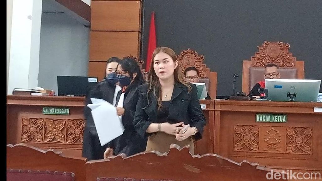 Owner Skincare Ngaku Diminta Rp15 M oleh Nikita Mirzani