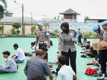 Mau Ikut Demo Buruh ke Jakarta, 49 Pelajar Karawang Dicegat di Jalan