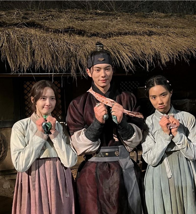 Pemain Drama Korea Bon Appetit Your Majesty