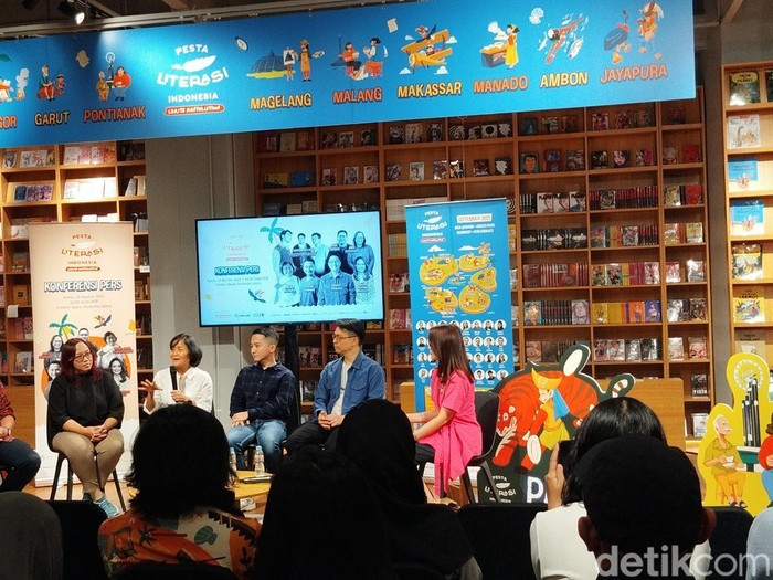 Pesta Literasi Indonesia 2025 Pesta Literasi Indonesia 2025