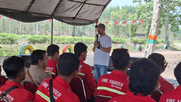 Petugas RPK saat diberikan pelatihan kerja dibidang informasi oleh Humas WKS