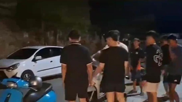 Polisi amankan para pemuda yang melakukan tembakan ke gedung Kejari Ngawi