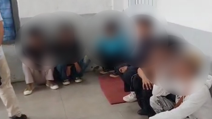 Polsek Ciputat Timur mengamankan 6 remaja di Stasiun Sudimara yang akan berangkat demo di DPR, Kamis (28/8/2025).