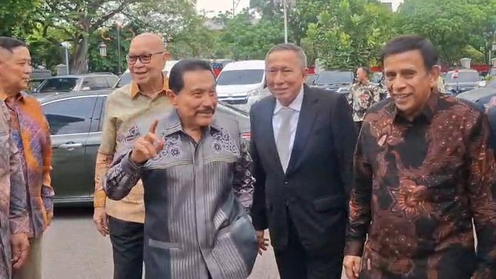 Presiden Prabowo Subianto mengumpulkan sejumlah manta pejuang Timor Timur ke Istana Negara, Jakarta, Kamis (28/8/2025). Mereka yang terlihat hadir yakni Jenderal (Purn) AM Hendropriyono hingga Jenderal (Purn) Agum Gumelar.