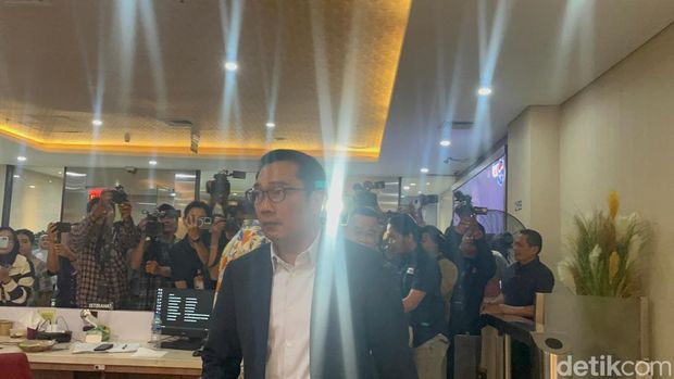 Ridwan Kamil tiba di Baresrkim Polri