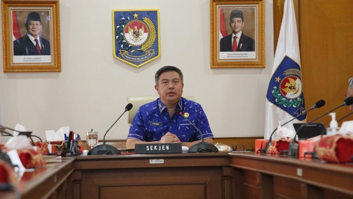 Sekretaris Jenderal (Sekjen) Kementerian Dalam Negeri (Kemendagri) Tomsi Tohir