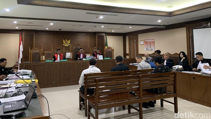 Kepala Sub Direktorat Investigasi BUMN 1 pada BPK RI, Teguh Siswanto, dihadirkan sebagai ahli dalam sidang dugaan investasi fiktif PT Taspen.