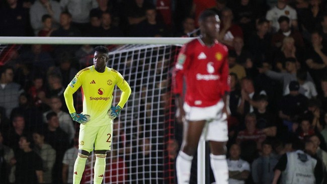 MU Disingkirkan Grimsby, Onana & Amorim Diamuk Warganet Setan Merah