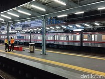 Video: Upaya Stasiun Tanah Abang Bikin Peron 3-4 Ramah Disabilitas