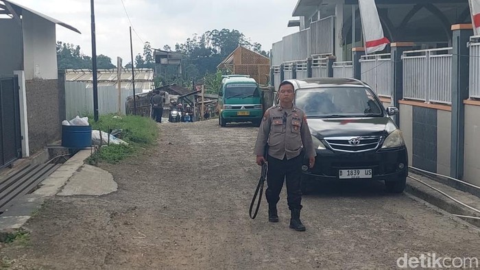 Suasana di Lembang Park & Zoo di tengah isu macan tutul lepas