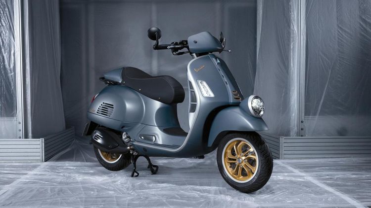 Tampang Vespa Officina 8, Ini Perbedaannya