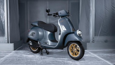 Tampang Vespa Officina 8, Ini Perbedaannya