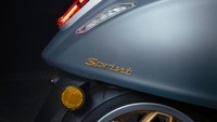 Vespa Sprint Officina 8 dijual Rp 63.500.000. Foto: Dok. Vespa Indonesia
