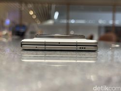 Wujud Vivo X Fold5, HP Layar Lipat Tipis Baterai Besar Harga Rp 25 Juta