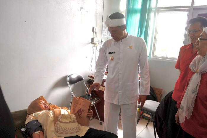 Wakil Bupati Bogor Jaro Ade melakukan kunjungan kerja ke Kecamatan Parung