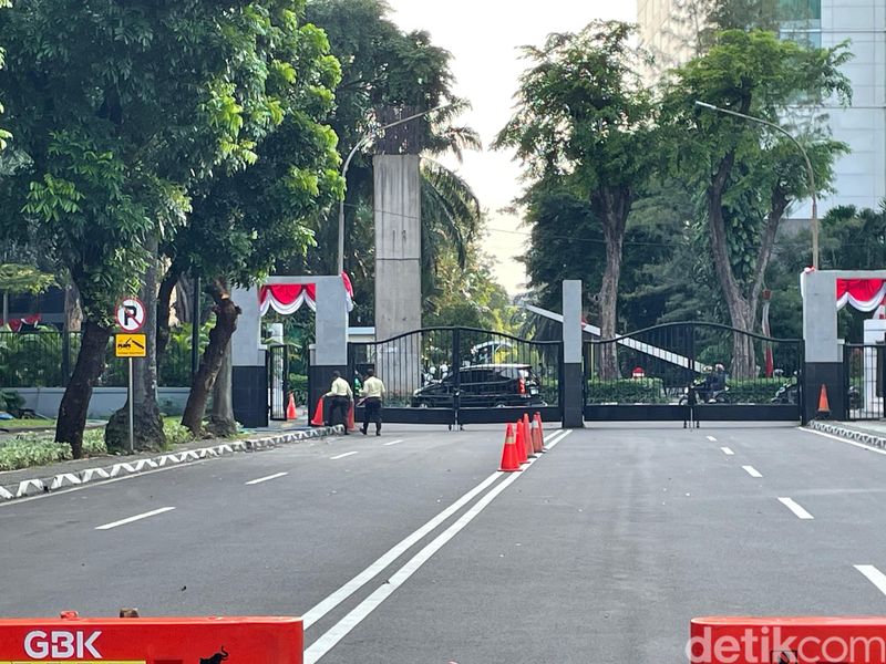 Akses GBK Ditutup