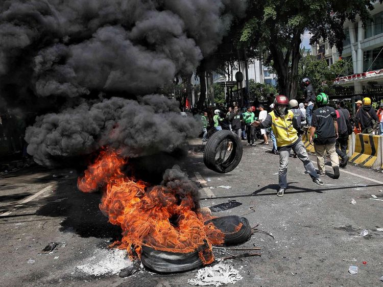 Demo Tuntut Transparansi Insiden Tewasnya Pengemudi Ojol di Maka Brimob Kwitang