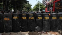 Aksi ini dipicu oleh insiden yang menewaskan seorang pengemudi ojek online pada malam sebelumnya. Korban dilaporkan meninggal dunia setelah terlindas kendaraan taktis milik Brimob. Foto: Pradita Utama