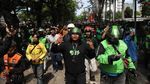 Demo Tuntut Transparansi Insiden Tewasnya Pengemudi Ojol di Maka Brimob Kwitang