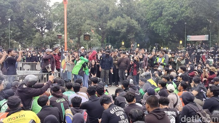 Aksi solidaritas Affan di Malang
