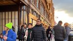Aneka Gaya Ahmad Sahroni di Luar Negeri dari Paris sampai Tokyo
